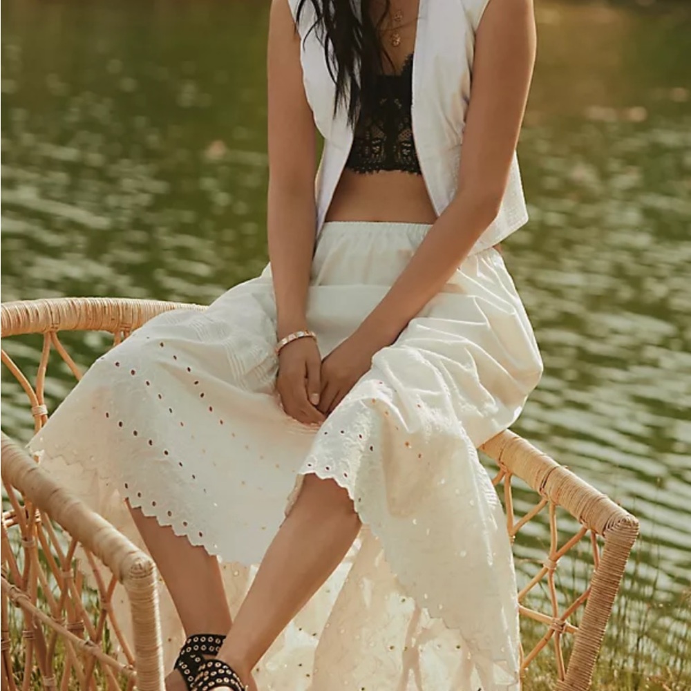 Anthropologie White Eyelet Petticoat Skirt Size Medium